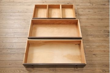 中古　美品　松本民芸家具　直線的なデザインがシックな印象を醸し出すD型和タンス(箪笥、チェスト、引き出し、着物箪笥、衣装タンス)(定価約67万円)(R-055428)