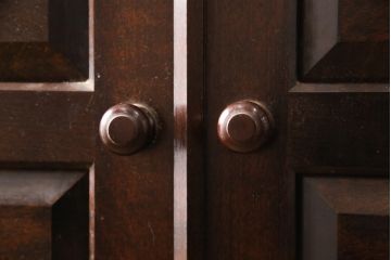 中古　美品　松本民芸家具　直線的なデザインがシックな印象を醸し出すD型和タンス(箪笥、チェスト、引き出し、着物箪笥、衣装タンス)(定価約67万円)(R-055428)