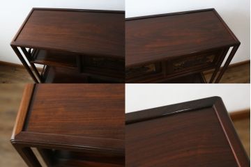 中古　美品　在銘有り　作家物　蒔絵入り　松竹梅・貝柄　総紫檀材(シタン)　丁寧な作り込みの指物が上質な雰囲気を醸し出す高級飾り棚(違い棚、茶棚、戸棚)(R-055430)