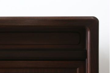 中古　美品　在銘有り　作家物　蒔絵入り　松竹梅・貝柄　総紫檀材(シタン)　丁寧な作り込みの指物が上質な雰囲気を醸し出す高級飾り棚(違い棚、茶棚、戸棚)(R-055430)