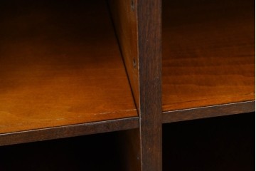 中古　北海道民芸家具　落ち着いた深みのある色合いが美しいサイドボード　(R-055433)