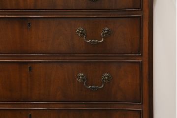 中古　DREXEL HERITAGE(ドレクセルヘリテイジ)　マホガニー材　気品ある佇まいが魅力的なチェスト(引き出し、サイドチェスト)(R-055434)