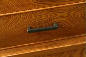 和製ヴィンテージ　民芸家具　屋久杉　矢筈網代(やはずあじろ)の扉が映える飾り棚　(R-055458)