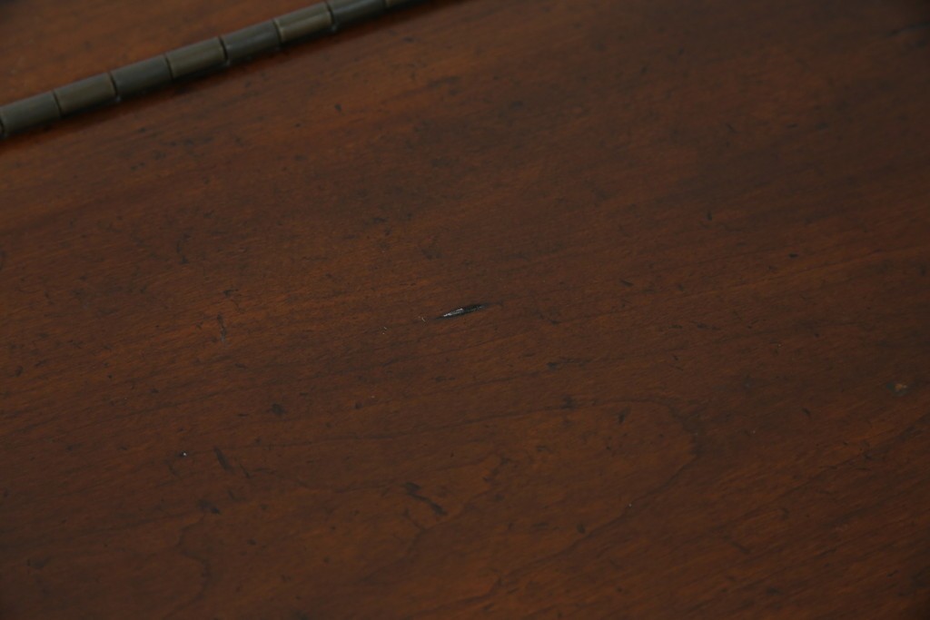 希少　中古　DREXEL HERITAGE(ドレクセルヘリテイジ)　クラシカルなデザインが魅力的なドレッサー　(R-055459)