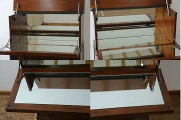 希少　中古　DREXEL HERITAGE(ドレクセルヘリテイジ)　クラシカルなデザインが魅力的なドレッサー　(R-055459)