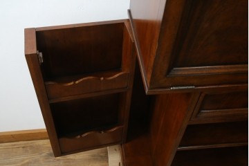 希少　中古　DREXEL HERITAGE(ドレクセルヘリテイジ)　クラシカルなデザインが魅力的なドレッサー　(R-055459)