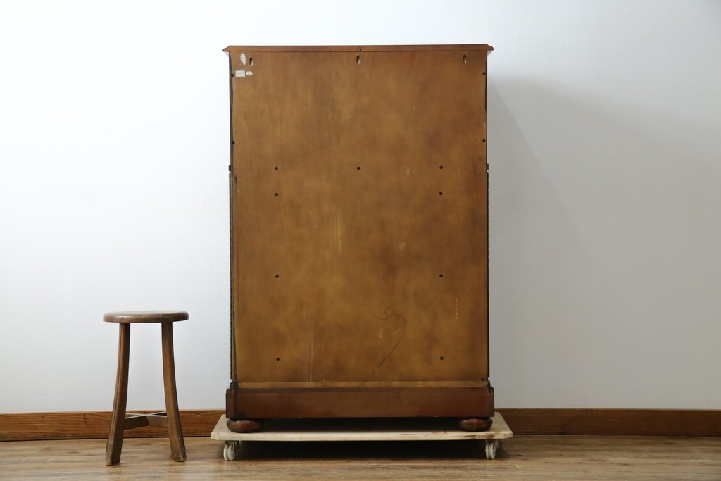 希少　中古　DREXEL HERITAGE(ドレクセルヘリテイジ)　クラシカルなデザインが魅力的なドレッサー　(R-055459)