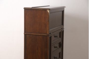 希少　中古　DREXEL HERITAGE(ドレクセルヘリテイジ)　クラシカルなデザインが魅力的なドレッサー(サイドキャビネット、鏡台、化粧台、サイドボード、サイドチェスト、引き出し)(R-055459)