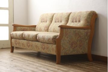 中古　美品　横浜クラシック家具　Daniel(ダニエル)　Karen(カレン)　優雅でクラシカルな雰囲気を高めるカレンソファ(3人掛けソファ、三人掛け、アームソファ、3P)(定価約80万円)(R-055462)