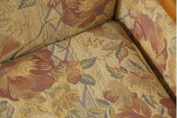 中古　美品　横浜クラシック家具　Daniel(ダニエル)　Karen(カレン)　優雅でクラシカルな雰囲気を高めるカレンソファ(3人掛けソファ、三人掛け、アームソファ、3P)(定価約80万円)(R-055462)