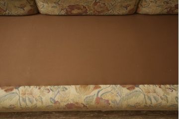 中古　美品　横浜クラシック家具　Daniel(ダニエル)　Karen(カレン)　優雅でクラシカルな雰囲気を高めるカレンソファ(3人掛けソファ、三人掛け、アームソファ、3P)(定価約80万円)(R-055462)