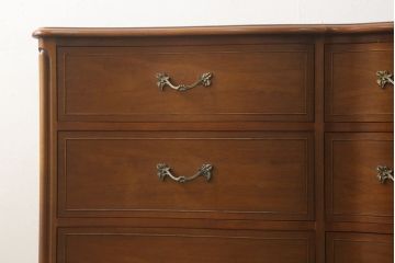 中古　美品　DREXEL HERITAGE(ドレクセルヘリテイジ)　Touraine(ツーレイン)　エレガントな雰囲気が魅力的なチェスト(サイドボード、引き出し)(定価約49万円)(R-055464)
