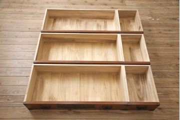中古　美品　岩谷堂箪笥　立派な牡丹紋様金具が目を引く箪笥サイドボード(サイドチェスト、引き出し、タンス、衣装箪笥、収納箪笥)(R-055465)