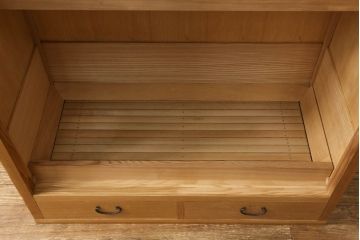 中古　美品　民芸家具　上質な和の空間づくりにおすすめの置き水屋(置水屋、茶水屋、戸棚、茶棚、収納棚)(R-055466)
