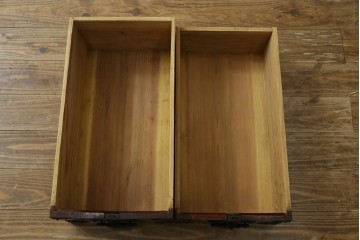 和製アンティーク　上手物　前面欅(ケヤキ)材　玉杢　立派な金具が目を引く仙台箪笥　(R-055467)
