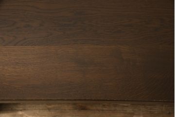 中古　横浜クラシック家具　ノックオンウッド(knockonwood)　挽き物の脚が気品を感じさせるサイドテーブル(定価約22万円)(作業台、リビングテーブル、センターテーブル)(R-055473)