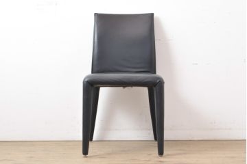 中古　美品　B&B　イタリア　MARIO BELLINI(マリオ・ベリーニ) VOL AU VENT(ヴォロ ヴァン)　モダンでスタイリッシュな空間づくりにおすすめのレザーチェア(椅子、ダイニングチェア)(定価約23万円)(R-055474)