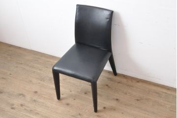 中古　美品　B&B　イタリア　MARIO BELLINI(マリオ・ベリーニ) VOL AU VENT(ヴォロ ヴァン)　モダンでスタイリッシュな空間づくりにおすすめのレザーチェア(椅子、ダイニングチェア)(定価約23万円)(R-055474)