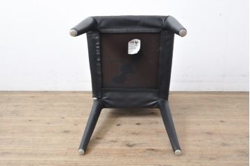 中古　美品　B&B　イタリア　MARIO BELLINI(マリオ・ベリーニ) VOL AU VENT(ヴォロ ヴァン)　モダンでスタイリッシュな空間づくりにおすすめのレザーチェア(椅子、ダイニングチェア)(定価約23万円)(R-055474)