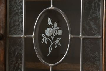 中古　美品　三越家具(現カントリーハウス)　Brugge(ブルージュ)　クラシカルな空間づくりにぴったりな食器棚(キャビネット、戸棚、収納棚、引き出し)(定価約50万円)(R-055495)