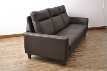 新品　未使用　IDC大塚家具取り扱い　INTERLIVAX(インターリバックス)　Serge(セルジュ)　本革(レザー)　落ち着いた大人の空間を演出するオットマン付き3人掛けソファ(三人掛け、3P)(定価約50万円)(R-055502)