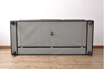 新品　未使用　IDC大塚家具取り扱い　INTERLIVAX(インターリバックス)　Serge(セルジュ)　本革(レザー)　落ち着いた大人の空間を演出するオットマン付き3人掛けソファ(三人掛け、3P)(定価約50万円)(R-055502)
