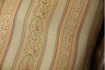 中古　美品　横浜クラシック家具　ノックオンウッド(knockonwood)　コロニアルシリーズ(Hand Made)　英国の伝統スタイルであるウィングバックが印象的な1人掛けソファ(定価約31万円)(ウイングバック、ウィングチェア、1P、アームチェア、一人掛け)(R-055504)