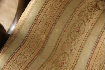 中古　横浜クラシック家具　ノックオンウッド(knockonwood)　コロニアルシリーズ(Hand Made)　英国の伝統スタイルであるウィングバックが印象的な1人掛けソファ(定価約31万円)(ウイングバック、ウィングチェア、1P、アームチェア、一人掛け)(R-055505)