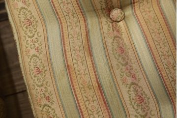 中古　横浜クラシック家具　ノックオンウッド(knockonwood)　コロニアルシリーズ(Hand Made)　英国の伝統スタイルであるウィングバックが印象的な1人掛けソファ(定価約31万円)(ウイングバック、ウィングチェア、1P、アームチェア、一人掛け)(R-055505)