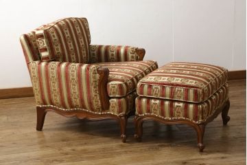 中古　超美品　DREXEL HERITAGE(ドレクセルヘリテイジ)　小花の柄がクラシカルな雰囲気を醸し出す1人掛けソファ+オットマンセット(アームチェア、1Pソファ、一人掛けソファ)(R-055519)