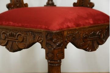 ヨーロッパビンテージ　希少なデザイン　細やかな彫刻入りのラブチェア(キッシングチェア、キスチェア、椅子、ヴィンテージ)(R-055520)