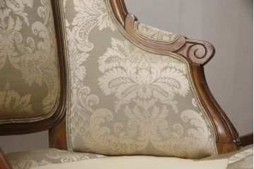 中古　美品　DREXEL HERITAGE(ドレクセルヘリテイジ)　クラシカルな佇まいが美しい1人掛けソファ(定価約60万円)(一人掛けソファ、アームチェア)(R-055521)