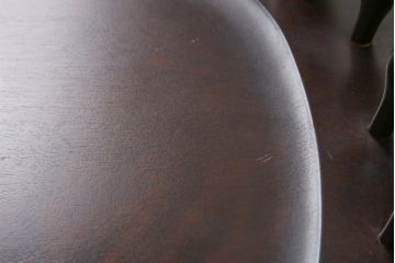中古　北海道民芸家具　クラシカルな雰囲気を醸し出すダイニングチェア(椅子、板座チェア)(R-055522)