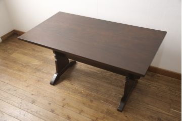 中古　松本民芸家具　シックなダイニング作りにおすすめのB型食卓(ダイニングテーブル、4人掛け)(R-055525)