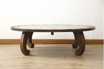 中古　美品　軽井沢彫り　均等に彫られた桜の図柄が美しい特大丸テーブル(ちゃぶ台、座卓、ローテーブル、センターテーブル)(R-055527)