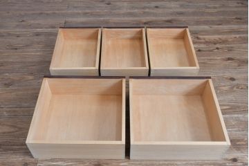 中古　北海道民芸家具　HM533　和洋どちらの空間にも合わせやすいチェスト(タンス、整理箪笥、引き出し)(定価約25万円)(R-055537)