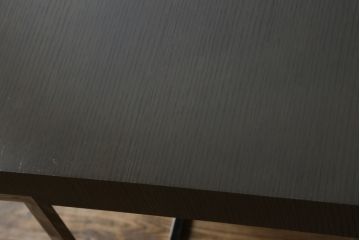 中古　美品　B&B　イタリア　Paolo Piva(パオロ・ピーヴァ)　ATHOS(アトス)　 スタイリッシュなデザインの逸品! ダイニングテーブル(4人掛け、4P、作業台)(定価約100万円)(R-055538)