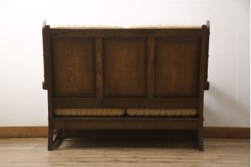 中古　横浜クラシック家具　ノックオンウッド(knockonwood)　コロニアルシリーズ(Hand Made)　英国の伝統スタイルであるウィングバックが印象的な2人掛けソファ(定価約55万円)(ウイングバック、ラブソファ、ウィングチェア、2P、アームチェア、二人掛け)(R-055561)