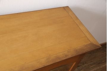 中古　美品　横浜ダニエル(daniel)　脚(台輪)付きリメイク　優雅な佇まいが気品を感じさせるサイドボード(キャビネット、収納棚、戸棚、飾り棚、カップボード)(R-055562)