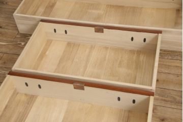 中古　美品　岩谷堂箪笥　迫力のある杢目と金具が存在感を放つ整理箪笥(衣装箪笥、引き出し、サイドチェスト)(R-055569)