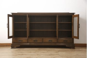 中古　美品　横浜クラシック家具　ノックオンウッド(knockonwood)　Hand Made　上品なデザインが美しいサイドボード(定価約68万円)(戸棚、収納棚、キャビネット)(R-055599)