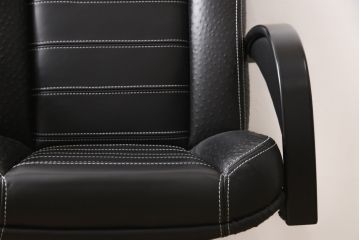 中古　展示美品　トニーノ・ランボルギーニ(Tonino Lamborghini)　Formitalia(フォルミタリア)購入 本革　オーストリッチ　オフィスチェア(レザー、デスクチェア、ドクターチェア、椅子、アームチェア、回転チェア)(定価約100万円)(R-055600)