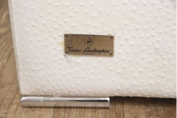 中古　展示美品　トニーノ・ランボルギーニ(Tonino Lamborghini)　白総革　オーストリッチ　クッション4個付き　6人掛けソファ(レザー、2人掛けソファ、4人掛けソファ)(定価約1000万円)(R-055613)