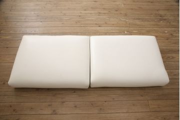 中古　展示美品　トニーノ・ランボルギーニ(Tonino Lamborghini)　白総革　オーストリッチ　クッション4個付き　6人掛けソファ(レザー、2人掛けソファ、4人掛けソファ)(定価約1000万円)(R-055613)