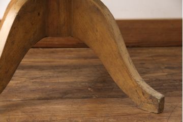 和製アンティーク　ナラ材　大正ロマン　凝ったつくりとレトロな佇まいが目を引く回転椅子(ドクターチェア、デスクチェア、回転イス、アームチェア)(R-055620)