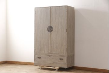 中古　美品　国産手造り　意匠を凝らした金具が魅力的な総桐箪笥(並厚、桐たんす、和タンス、着物箪笥、衣装箪笥、引き出し、チェスト、バラ売り可能)(R-055627)