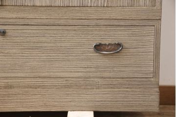 中古　美品　国産手造り　意匠を凝らした金具が魅力的な総桐箪笥(並厚、桐たんす、和タンス、着物箪笥、衣装箪笥、引き出し、チェスト、バラ売り可能)(R-055627)