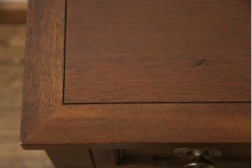 中古　美品　DREXEL HERITAGE(ドレクセルヘリテイジ)　Triune(トライユン)　マホガニー材　チェスト(サイドボード、引き出し、ドレッサー)(R-055629)