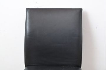中古　美品　B&B　イタリア　MARIO BELLINI(マリオ・ベリーニ) VOL AU VENT(ヴォロ ヴァン)　モダンでスタイリッシュな空間づくりにおすすめのレザーチェア(椅子、ダイニングチェア)(定価約23万円)(R-055630)