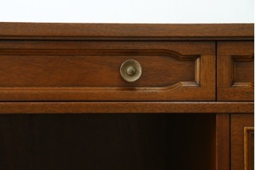 中古　美品　DREXEL HERITAGE(ドレクセルヘリテイジ)　重厚感ある佇まいが目を引くデスク　(R-055636)